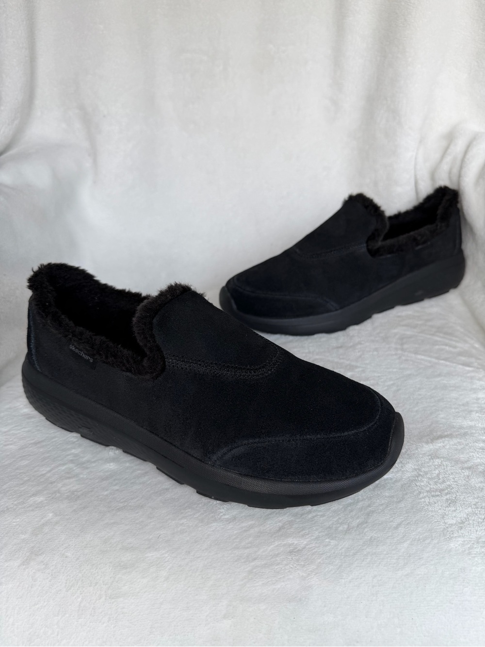 Skechers On The Go Joy Cozy Sweetness Lined Slipper Black Women's Size 8